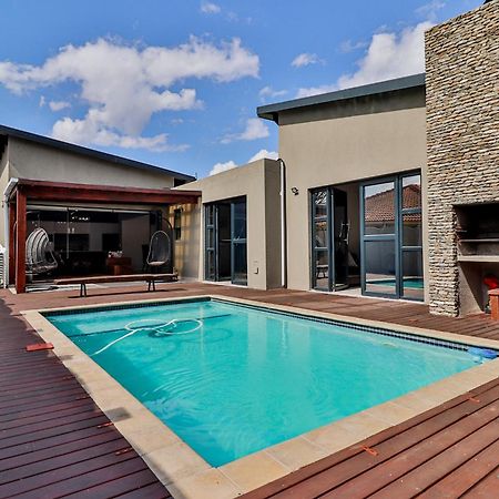 מאלליין House Of Bongekile 4 Bed Luxury Home In Malelane מראה חיצוני תמונה