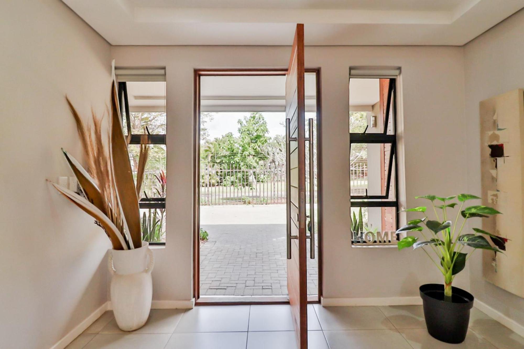 מאלליין House Of Bongekile 4 Bed Luxury Home In Malelane מראה חיצוני תמונה