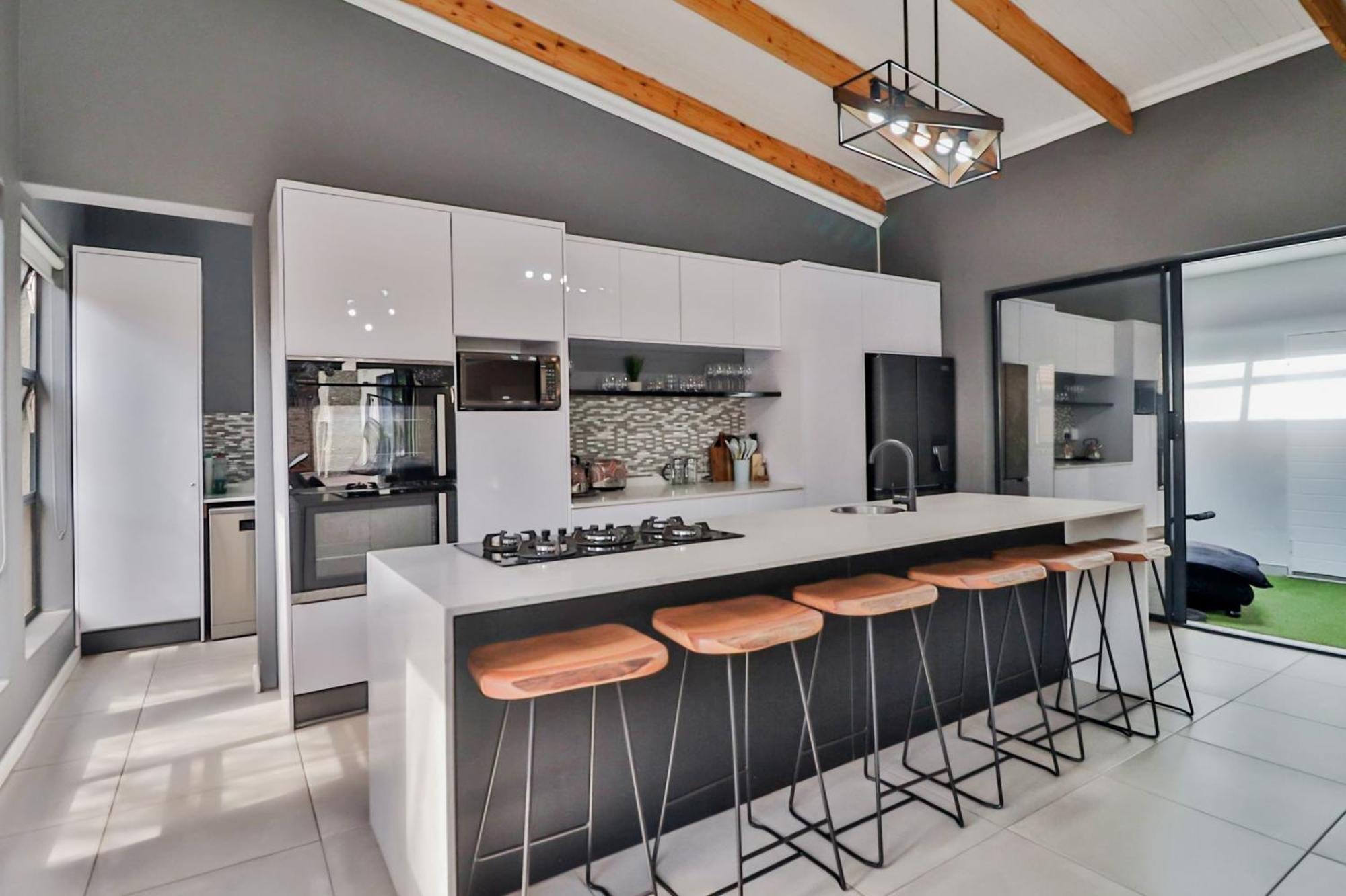 מאלליין House Of Bongekile 4 Bed Luxury Home In Malelane מראה חיצוני תמונה