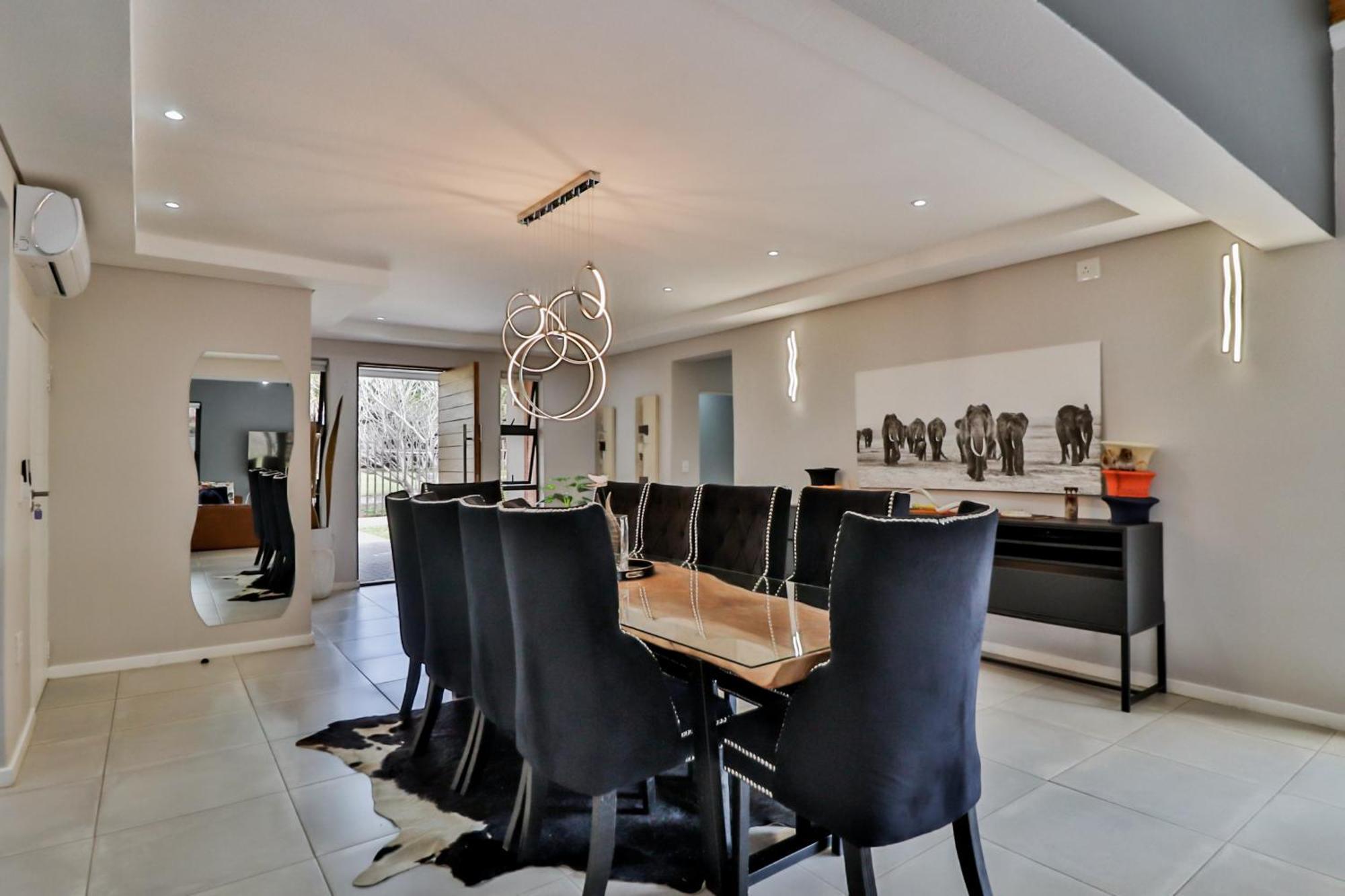 מאלליין House Of Bongekile 4 Bed Luxury Home In Malelane מראה חיצוני תמונה