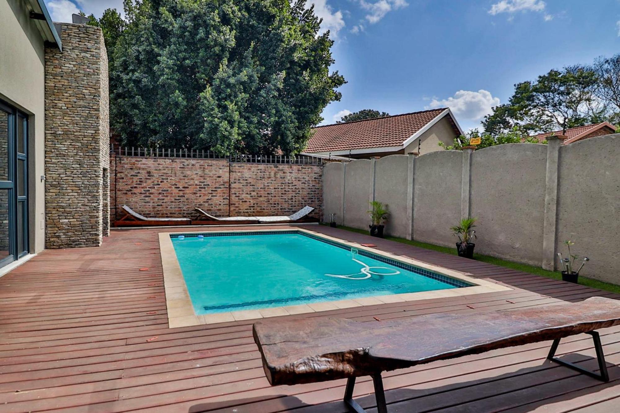 מאלליין House Of Bongekile 4 Bed Luxury Home In Malelane מראה חיצוני תמונה